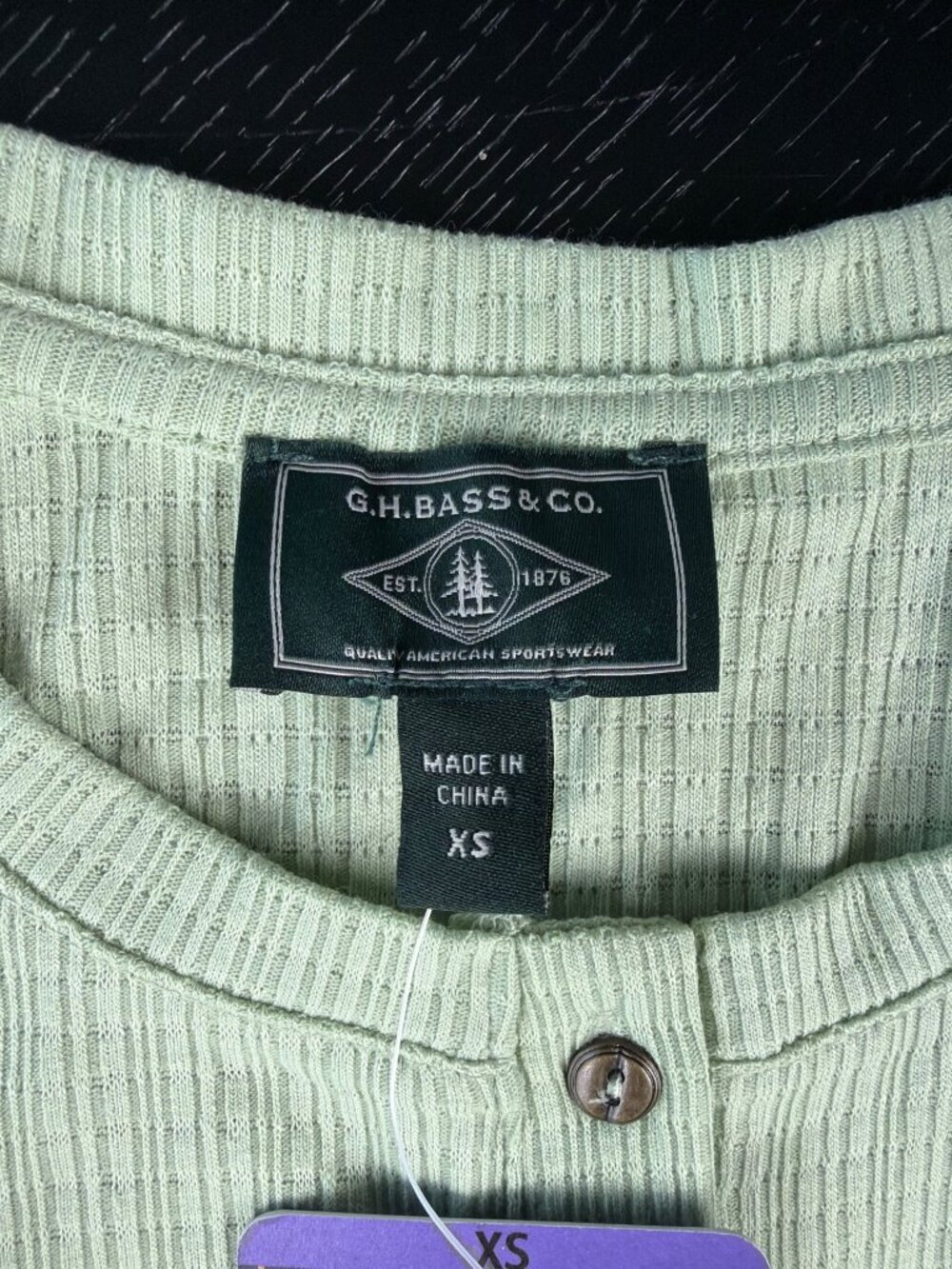 G.H. Bass & Co. Womens XS Green Textured Henley Long Sleeve Top - Picture 3 of 8